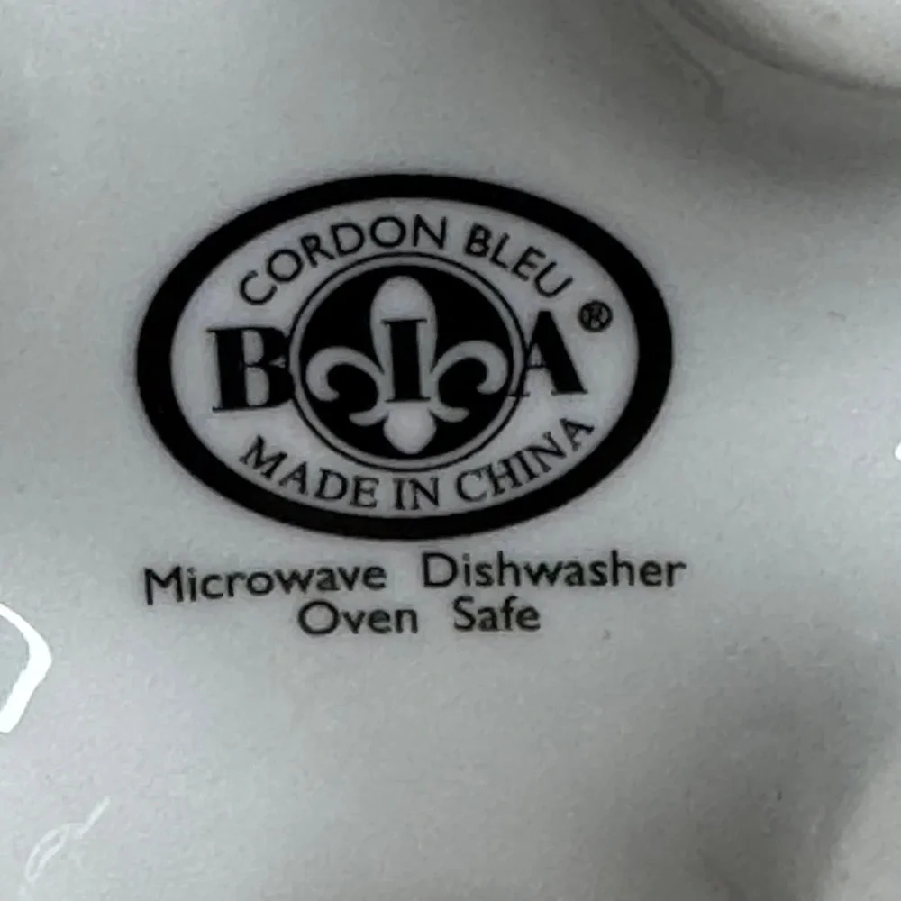 Gordon‎ Bleu White Ceramic Elephant Teapot